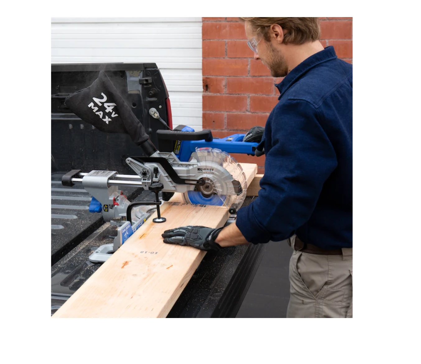 Kobalt KMS 0724B-03 7-1/4-in-Amp 24-volt Max Dual Bevel Sliding Compound Cordless Miter Saw 13 Kobalt KMS 0724B-03 7-1/4-in-Amp 24-volt Max Dual Bevel Sliding Compound Cordless Miter Saw - Image 12