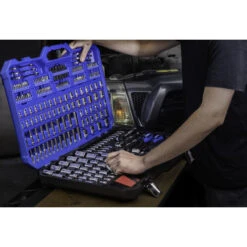 Kobalt 299-Piece Mechanic's Tool Set With Case - Metric And SAE 9 Kobalt 299-Piece Mechanic's Tool Set With Case - Metric And SAE -Kobalt Shop 14195526e L