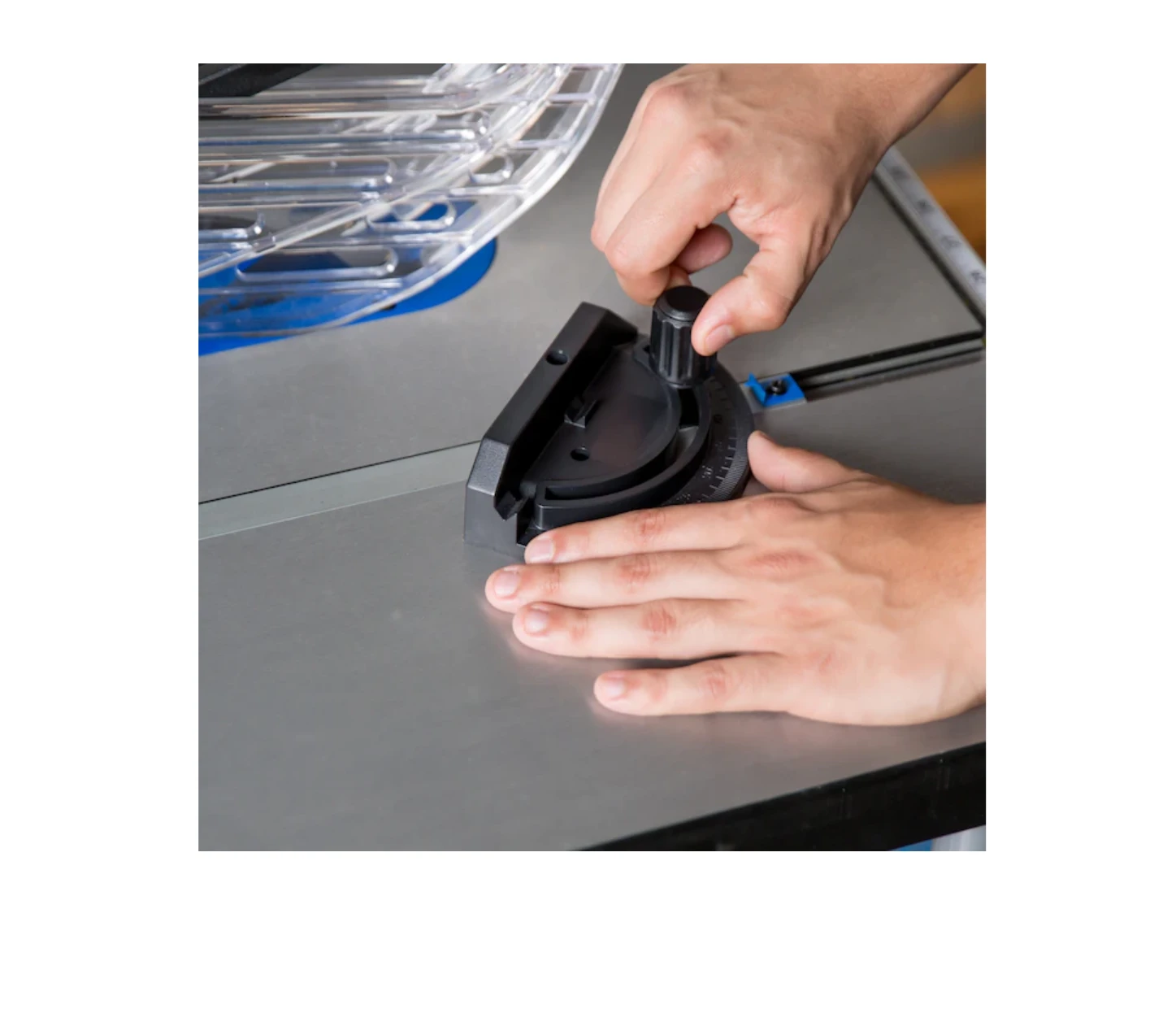 Kobalt KT10152 10-in Carbide-tipped Blade 15-Amp Portable Corded Table Saw 7 Kobalt KT10152 10-in Carbide-tipped Blade 15-Amp Portable Corded Table Saw - Image 5