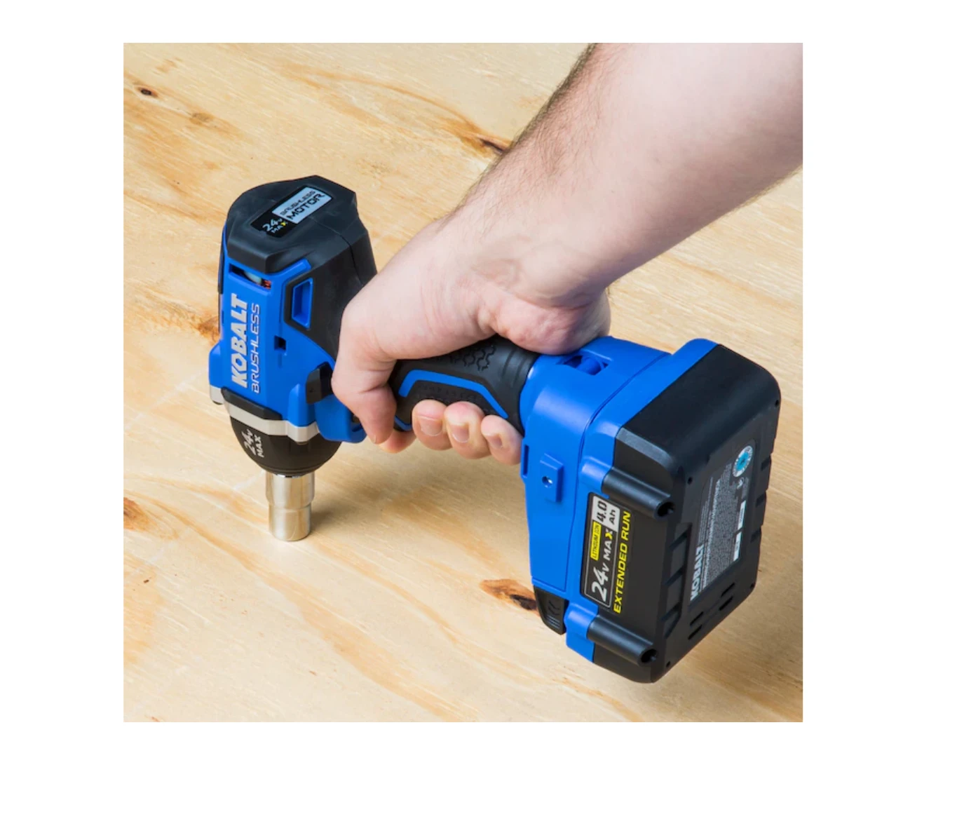 Kobalt KCW 5024B-03 24-volt Max Variable Speed Brushless 1/2-in Drive Cordless Impact Wrench (Tool Only) 7 Kobalt KCW 5024B-03 24-volt Max Variable Speed Brushless 1/2-in Drive Cordless Impact Wrench (Tool Only) - Image 5