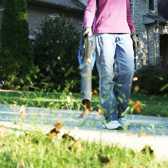 Kobalt Cordless String Trimmer And Blower Set With 40 V Max Battery 3 Kobalt Cordless String Trimmer And Blower Set With 40 V Max Battery