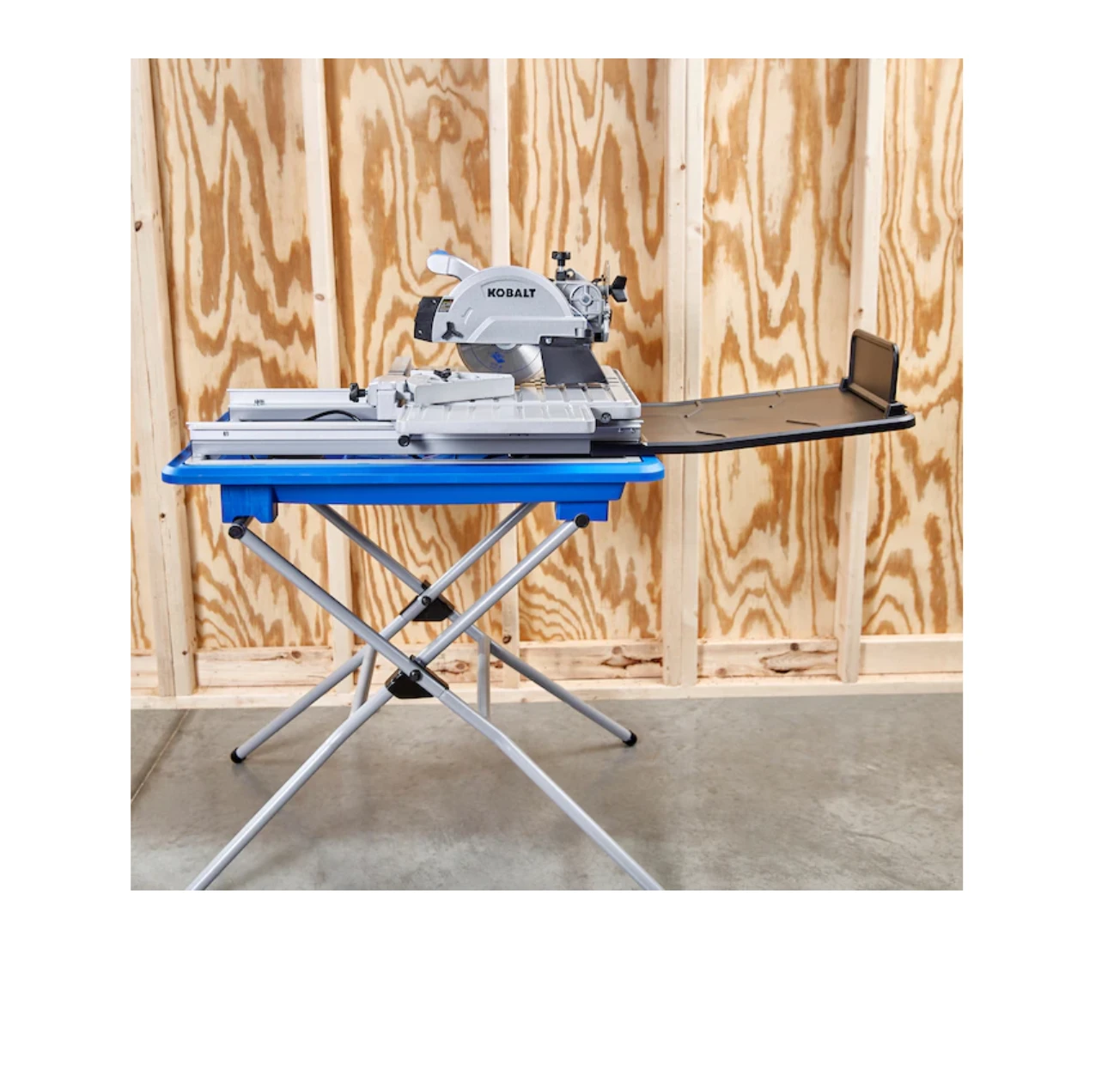 Kobalt KWS S72-06 7-in 10-Amp Wet Sliding Table Tile Saw With Stand 8 Kobalt KWS S72-06 7-in 10-Amp Wet Sliding Table Tile Saw With Stand - Image 6