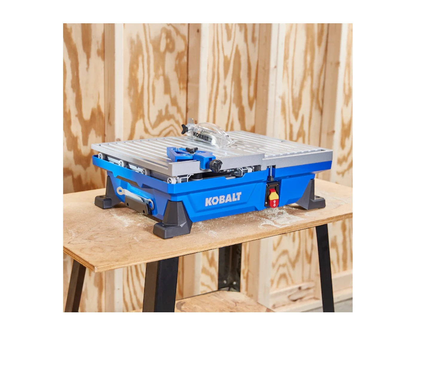 Kobalt KWS B72-06 7-in 6-Amp Wet Tabletop Sliding Table Tile Saw 9 Kobalt KWS B72-06 7-in 6-Amp Wet Tabletop Sliding Table Tile Saw - Image 7