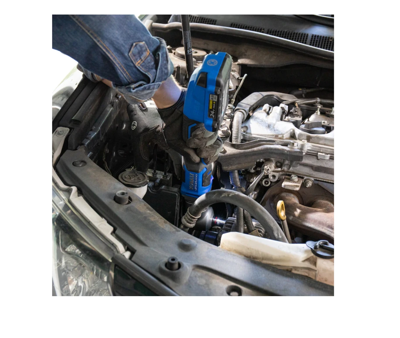 Kobalt KRAIW 124B-03 24-volt Max Variable Speed Brushless 3/8-in Drive Cordless Impact Wrench (Tool Only) 11 Kobalt KRAIW 124B-03 24-volt Max Variable Speed Brushless 3/8-in Drive Cordless Impact Wrench (Tool Only) - Image 10